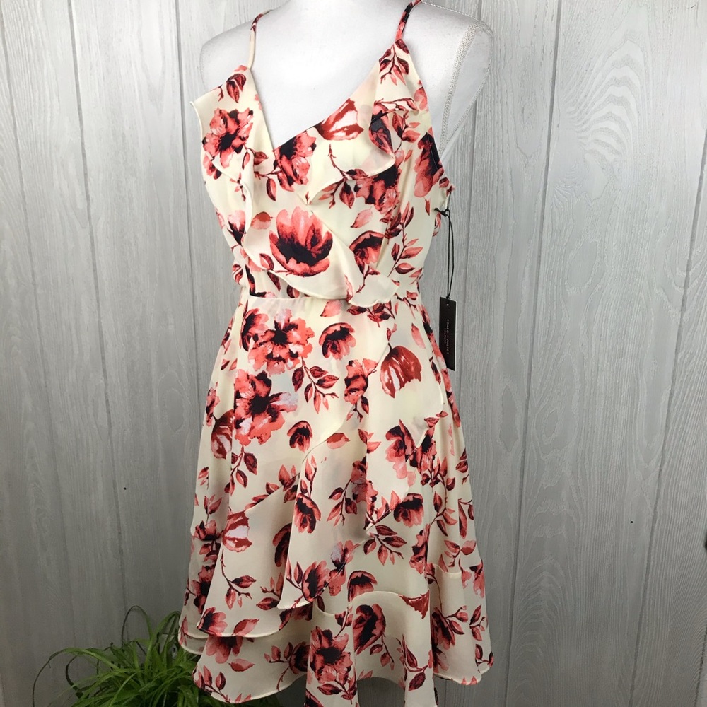 Romeo + Juliet Couture floral tie up back v-neck spaghetti strap a-line dress